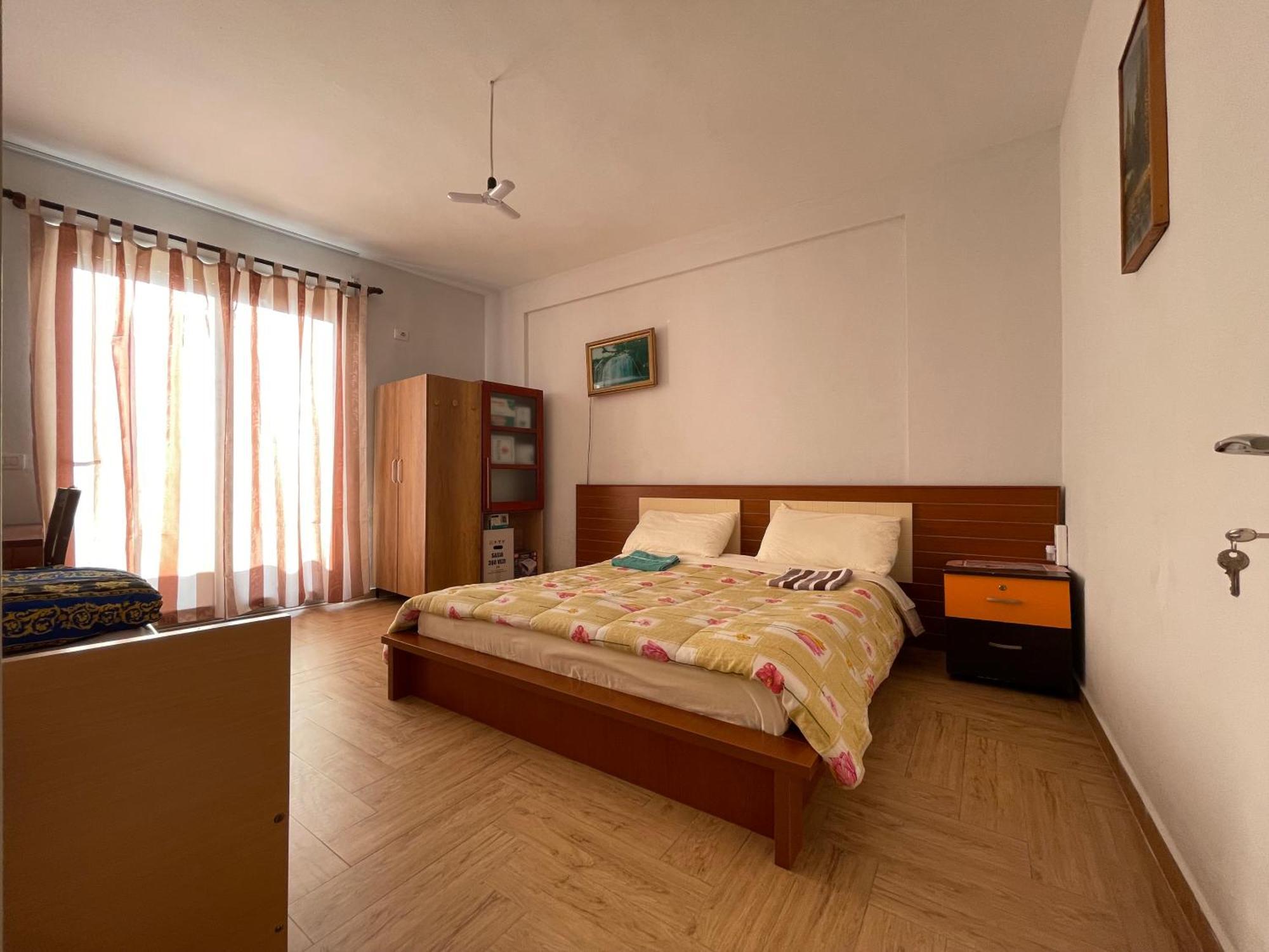 B&B - Private Rooms ติรานา ภายนอก รูปภาพ